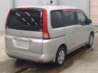 Nissan SERENA лот № 5591 оценка R  с аукциона в Японии 1