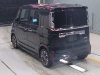 Suzuki SPACIA лот № 30536 оценка 4.5  с аукциона в Японии 5