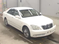 Toyota CROWN лот № 5593 оценка 4  с аукциона в Японии 4