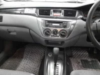 Mitsubishi LANCER лот № 5596 оценка 3  с аукциона в Японии 8