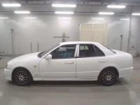 Nissan SKYLINE лот № 30623 оценка 3  с аукциона в Японии 3