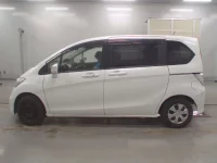 Honda FREED лот № 30626 оценка 3.5  с аукциона в Японии 3