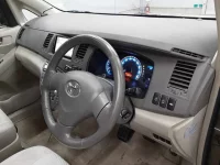 Toyota ISIS лот № 5607 оценка 3  с аукциона в Японии 6