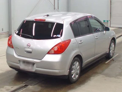 Nissan TIIDA  с аукциона в Японии