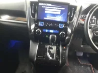 Toyota ALPHARD лот № 30629 оценка 3  с аукциона в Японии 8