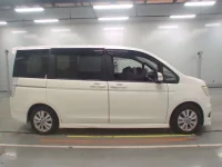 Honda STEP WAGON лот № 30633 оценка RA  с аукциона в Японии 2