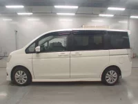 Honda STEP WAGON лот № 30633 оценка RA  с аукциона в Японии 3