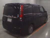 Toyota ESQUIRE лот № 30632 оценка 4  с аукциона в Японии 1