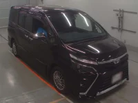 Toyota VOXY лот № 30635 оценка R  с аукциона в Японии 4