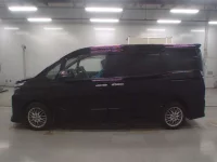 Toyota VOXY лот № 30635 оценка R  с аукциона в Японии 3