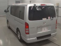 Toyota HIACE VAN лот № 30642 оценка 4  с аукциона в Японии 5