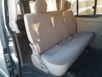 Toyota HIACE VAN лот № 30642 оценка 4  с аукциона в Японии 9