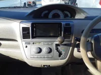 Toyota RAUM лот № 5628 оценка R  с аукциона в Японии 8