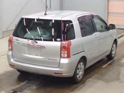 Toyota RAUM  с аукциона в Японии