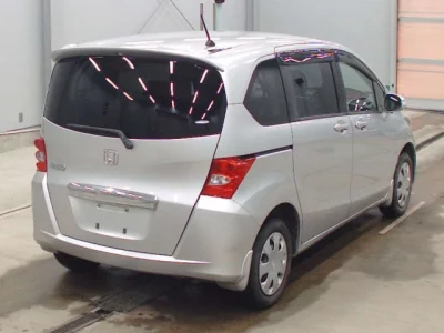 Honda FREED  с аукциона в Японии
