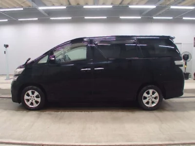 Toyota VELLFIRE  с аукциона в Японии