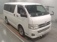 Toyota HIACE VAN лот № 30651 оценка 3.5  с аукциона в Японии 4