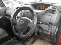 Toyota RACTIS лот № 30653 оценка 3  с аукциона в Японии 6