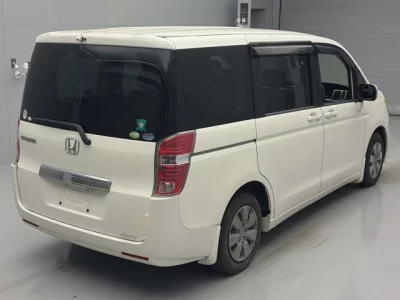 Honda STEP WAGON  с аукциона в Японии