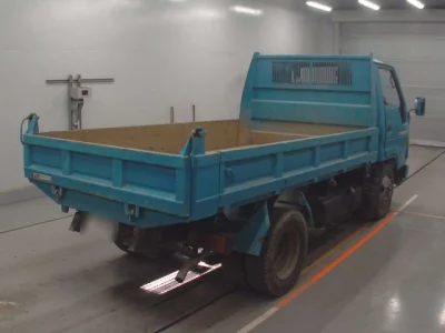 Toyota DYNA  с аукциона в Японии