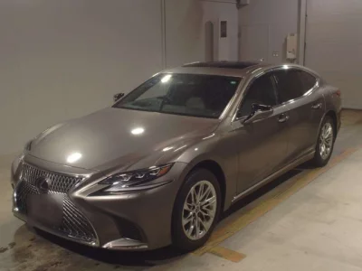 Lexus LS  с аукциона в Японии