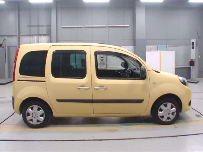 Renault KANGOO  с аукциона в Японии