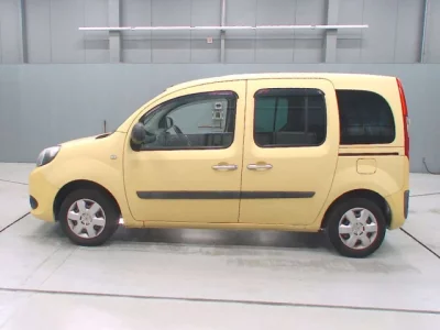 Renault KANGOO  с аукциона в Японии