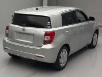 Toyota IST лот № 4270 оценка 3.5  с аукциона в Японии 1