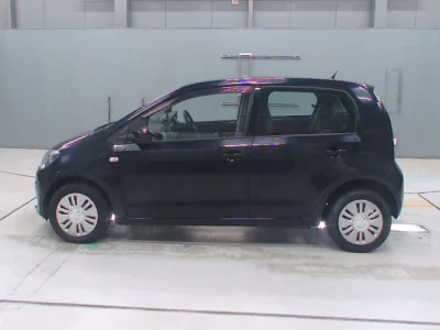 Volkswagen UP  с аукциона в Японии