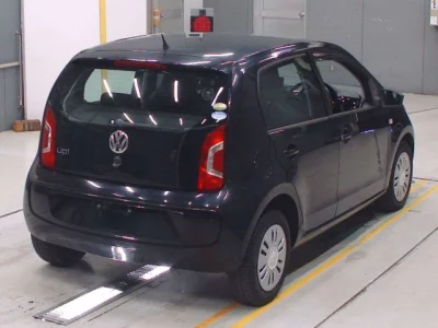 Volkswagen UP  с аукциона в Японии