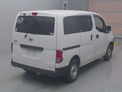 Nissan NV200  с аукциона в Японии