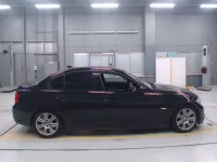 BMW 3-Series лот № 10071 оценка 4  с аукциона в Японии 2