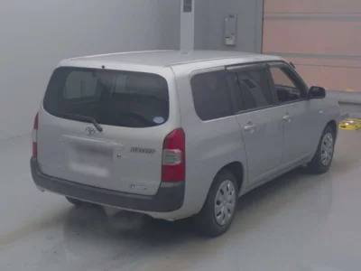 Toyota SUCCEED  с аукциона в Японии