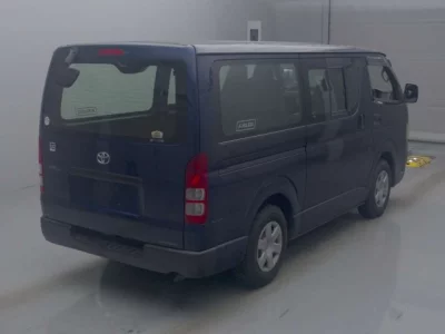 Toyota HIACE VAN  с аукциона в Японии