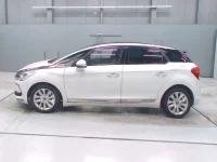 Citroen DS5 лот № 10087 оценка 4  с аукциона в Японии 3