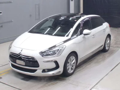Citroen DS5  с аукциона в Японии