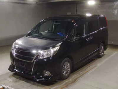 Toyota ESQUIRE  с аукциона в Японии