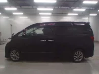 Toyota ALPHARD лот № 30736 оценка 3.5  с аукциона в Японии 3