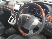 Toyota ALPHARD лот № 30736 оценка 3.5  с аукциона в Японии 6