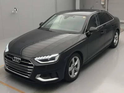 Audi A4  с аукциона в Японии