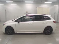 Toyota COROLLA TOURING лот № 30757 оценка 4.5  с аукциона в Японии 3