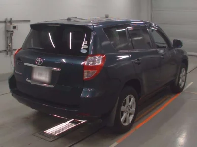 Toyota VANGUARD  с аукциона в Японии