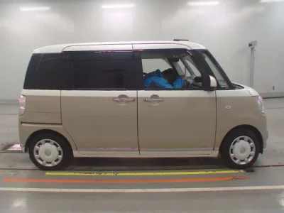 Daihatsu MOVE CANBUS  с аукциона в Японии