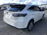 Toyota HARRIER лот № 70110 оценка RA  с аукциона в Японии 1
