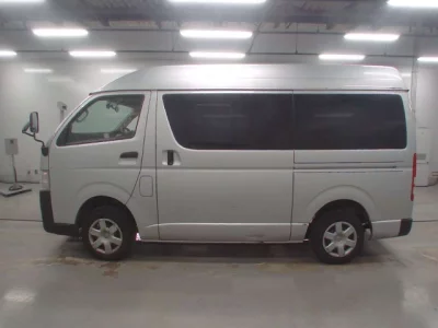 Toyota HIACE VAN  с аукциона в Японии