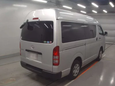 Toyota HIACE VAN  с аукциона в Японии