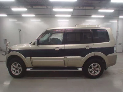 Mitsubishi PAJERO  с аукциона в Японии