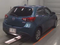 Mazda DEMIO лот № 30808 оценка R  с аукциона в Японии 1