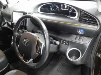 Toyota SIENTA лот № 30814 оценка 3.5  с аукциона в Японии 6