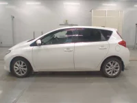 Toyota AURIS лот № 30812 оценка 4.5  с аукциона в Японии 3